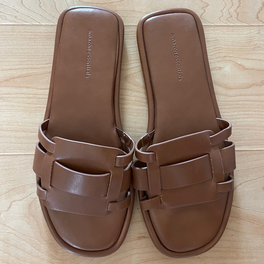 Amazon Essentials Brown Slide Sandals sz 8